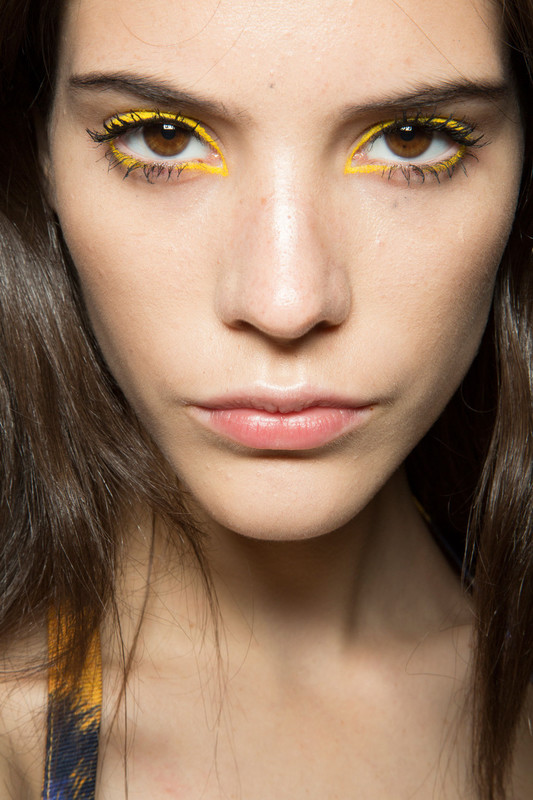 Kenzo_Spring_2013_Backstage_2_LWNcz2_u4_Kx.jpg