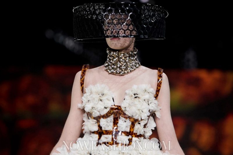 2012_10_02_19_36_02_alexander_mcqueen_3091.jpg