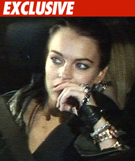 0422-lindsay-lohan-ex-tmz-01.jpg