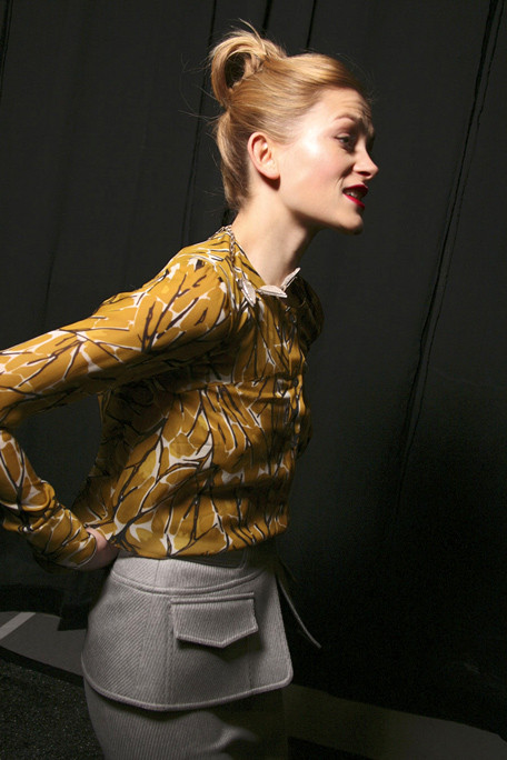 LUCA_LUCA_FALL_RTW_2011_BACKSTAGE_015_runway.jpg