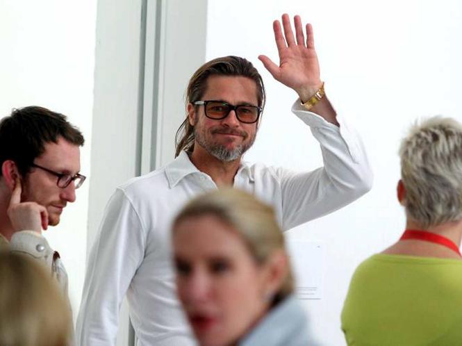 1208395509-brad-pitt-kassel.52.jpg