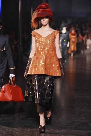 louis_vuitton_5320.jpg