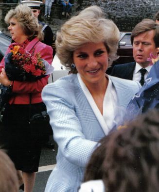 Princess_Diana,_Bristol_1987.jpg