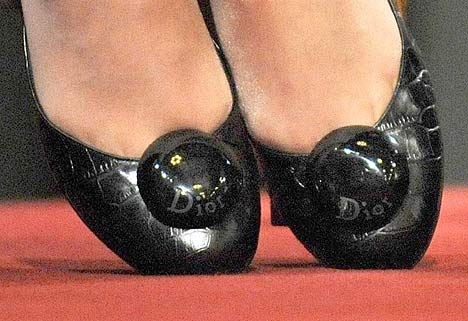 shoesDM2703_468x321.jpg