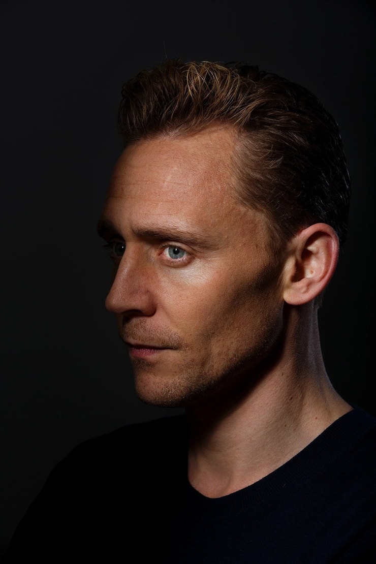 740full-tom-hiddleston.jpg