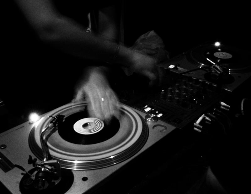 DJ_by_Dr_Mabuse.jpg