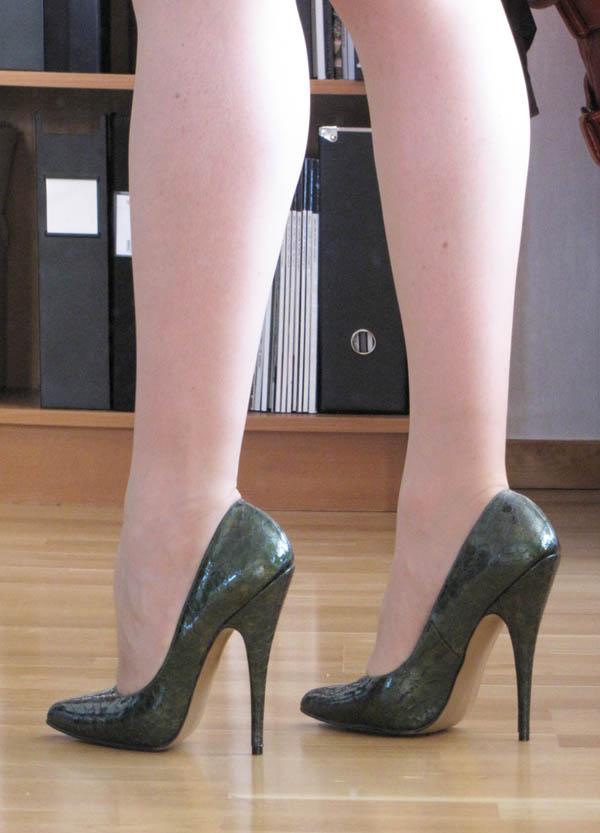 leatherworks_pumps_green_01.jpg