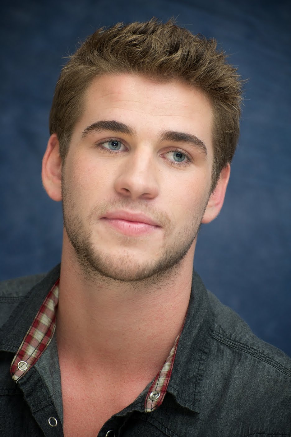 936full-liam-hemsworth.jpg