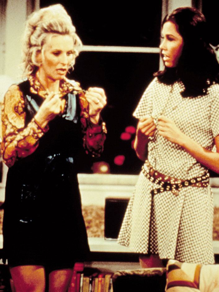 claris+leachman+and+mary+tyler+moore.jpg
