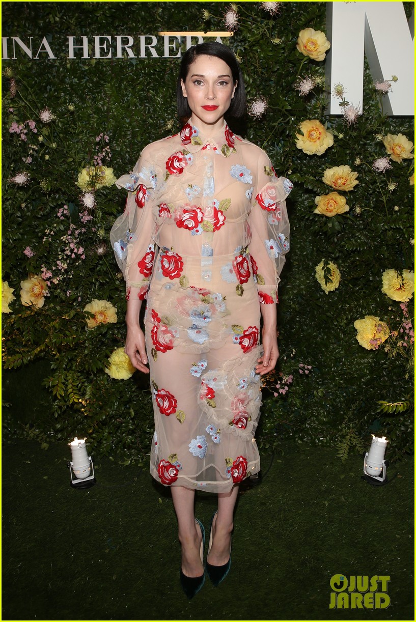 st-vincent-mark-ronson-more-step-out-for-momas-party-in-the-garden-2018-12.jpg