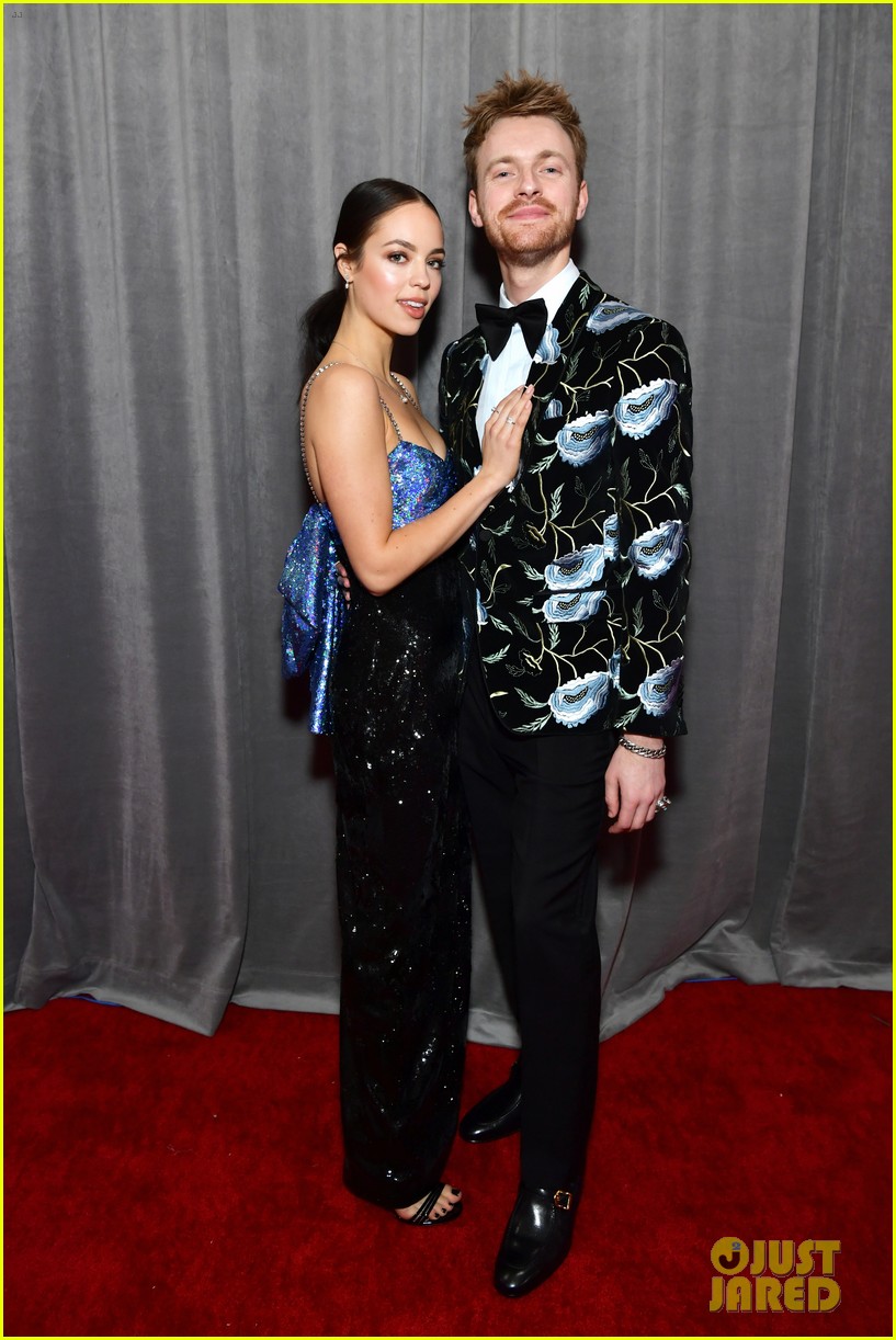 finneas-oconnell-claudia-first-grammy-award-win-03.jpg