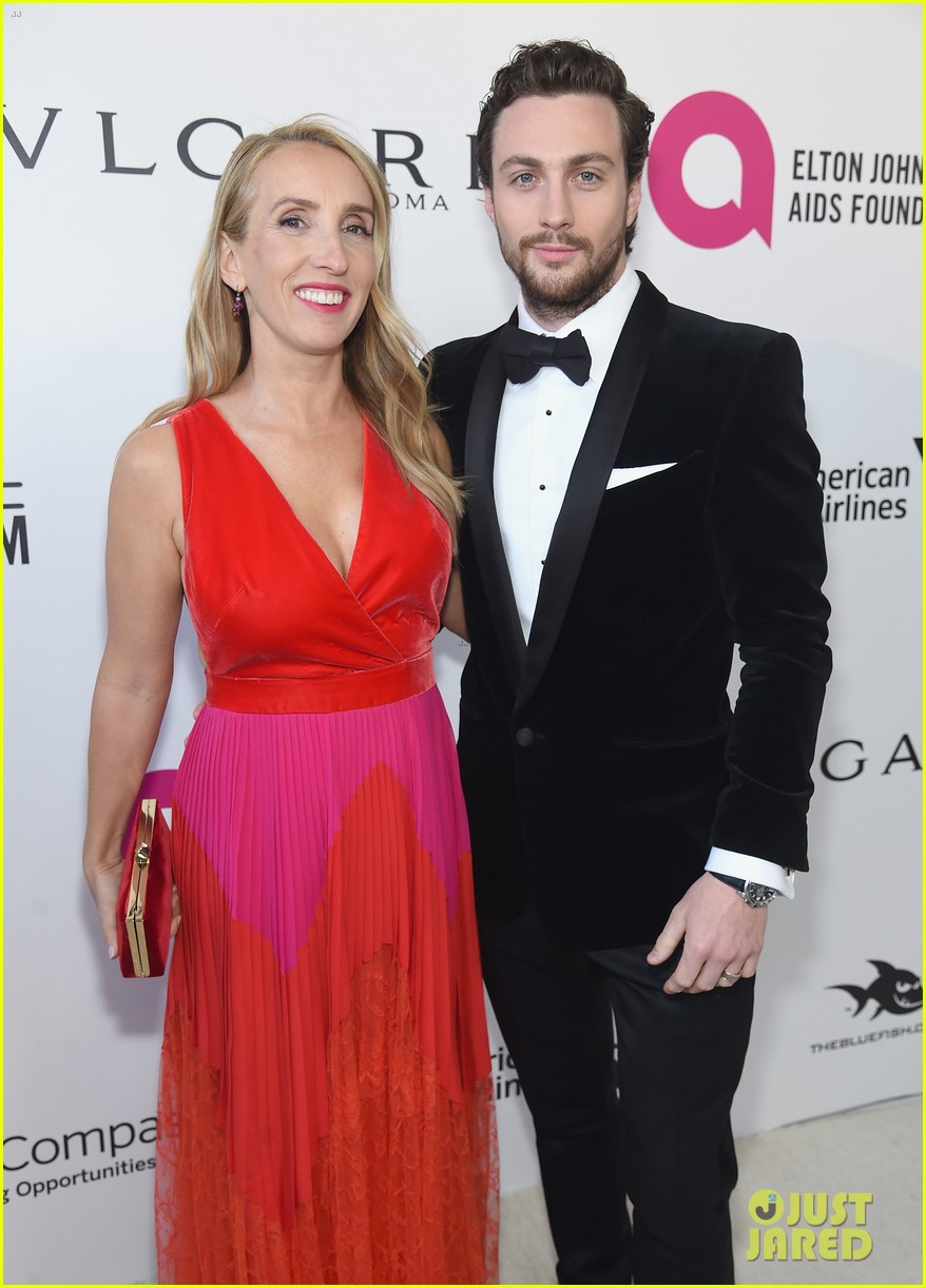 sebastian-stan-aaron-taylor-johnson-look-dapper-at-elton-john-oscars-party-12.jpg