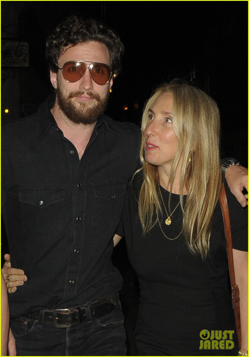 aaron-taylor-johnson-wife-sam-step-out-for-date-night-02.jpg