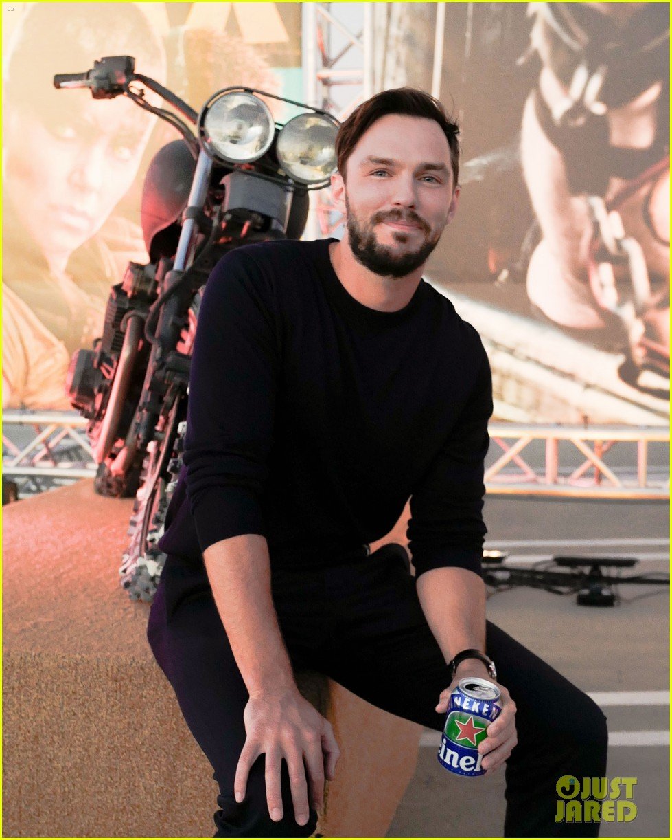 nicholas-hoult-moment-made-actor-mad-max-screening-02.jpg