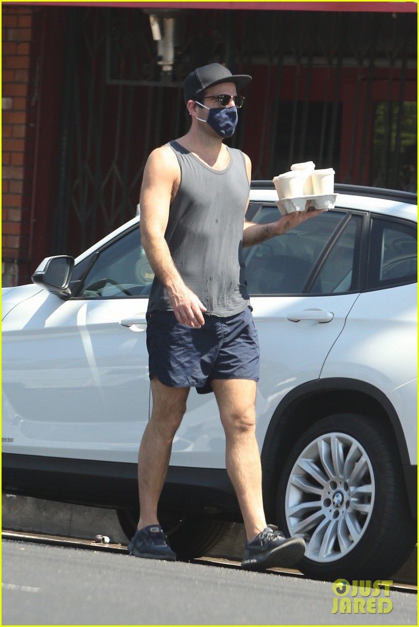 zachary-quinto-bares-his-arms-during-la-heatwave-04.jpg