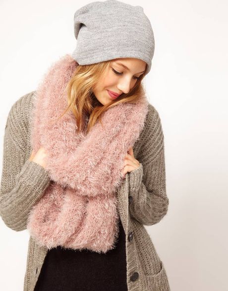 asos-mink-fluffy-snood-product-1-4771633-343119189_large_flex.jpeg