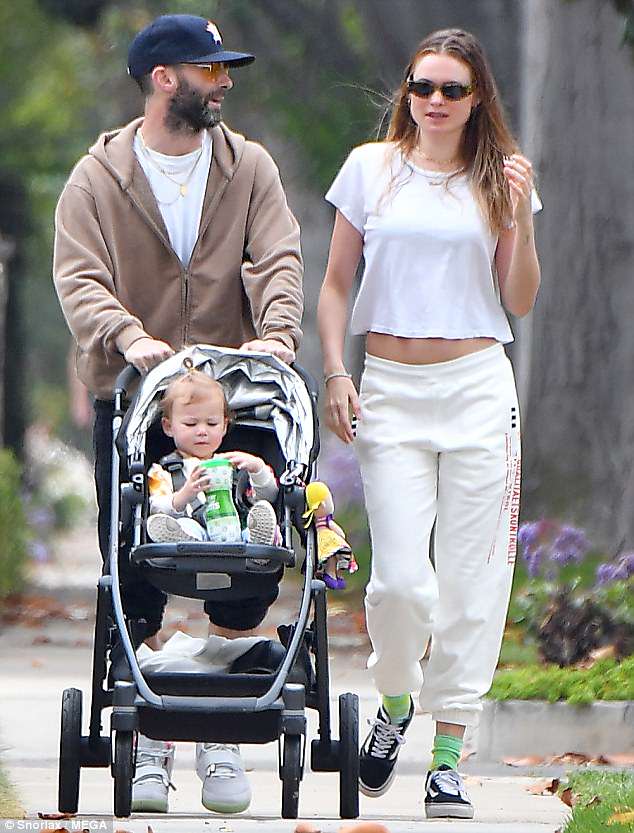 4D9C487500000578-5883099-Family_day_Behati_Prinsloo_brought_her_firstborn_Dusty_Rose_out_-m-7_1529934947850.jpg