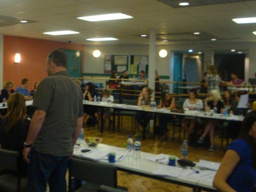 Pictures-from-the-first-series-4-read-through-skins-6961713-510-383.jpg