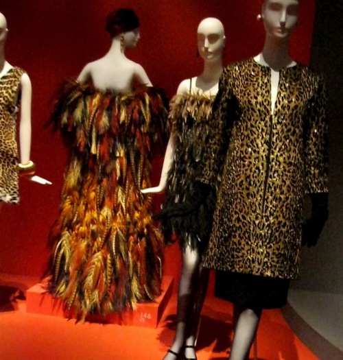 yves-saint-laurent-retrospective-africa-2.jpg