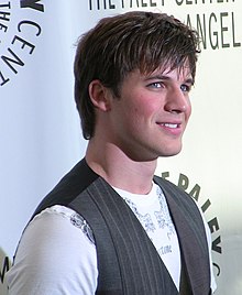 220px-Matt_Lanter_2009.jpg