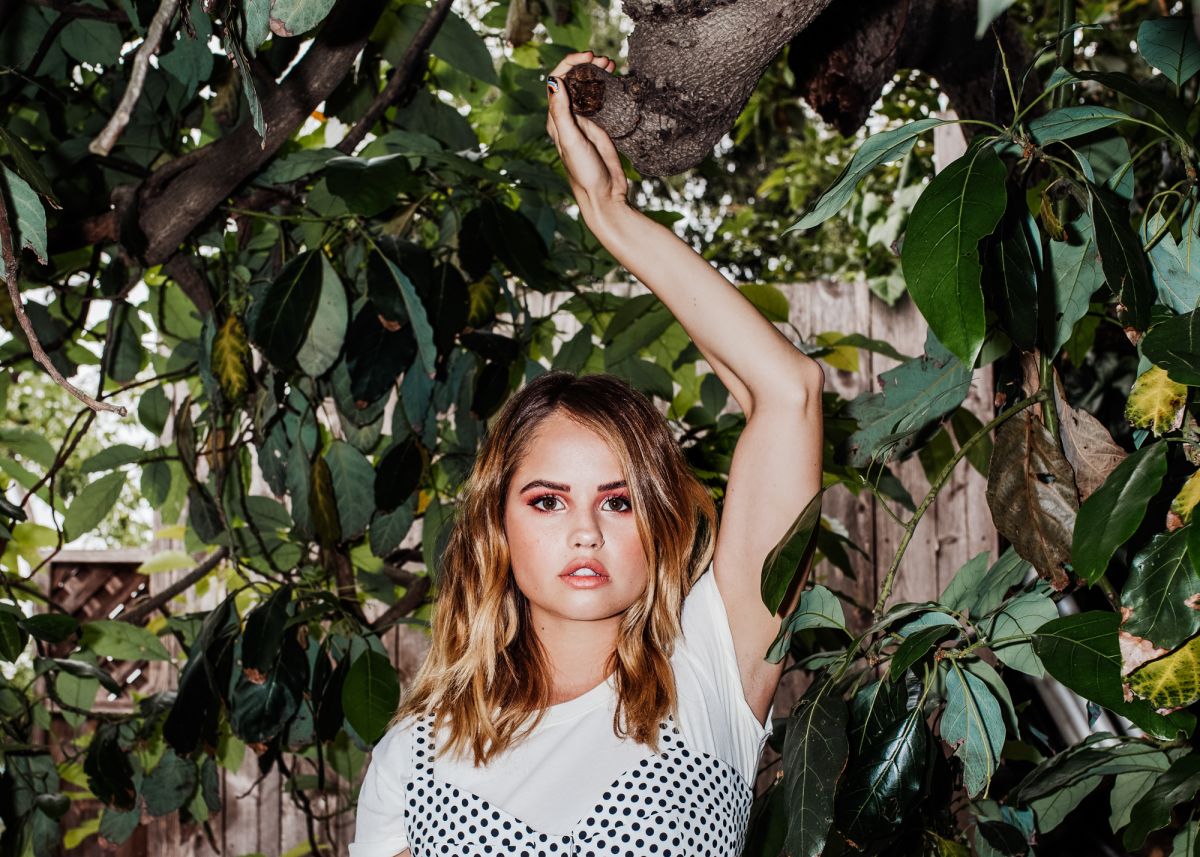 debby-ryan-for-rolling-stone-magazine-july-2017_2.jpg