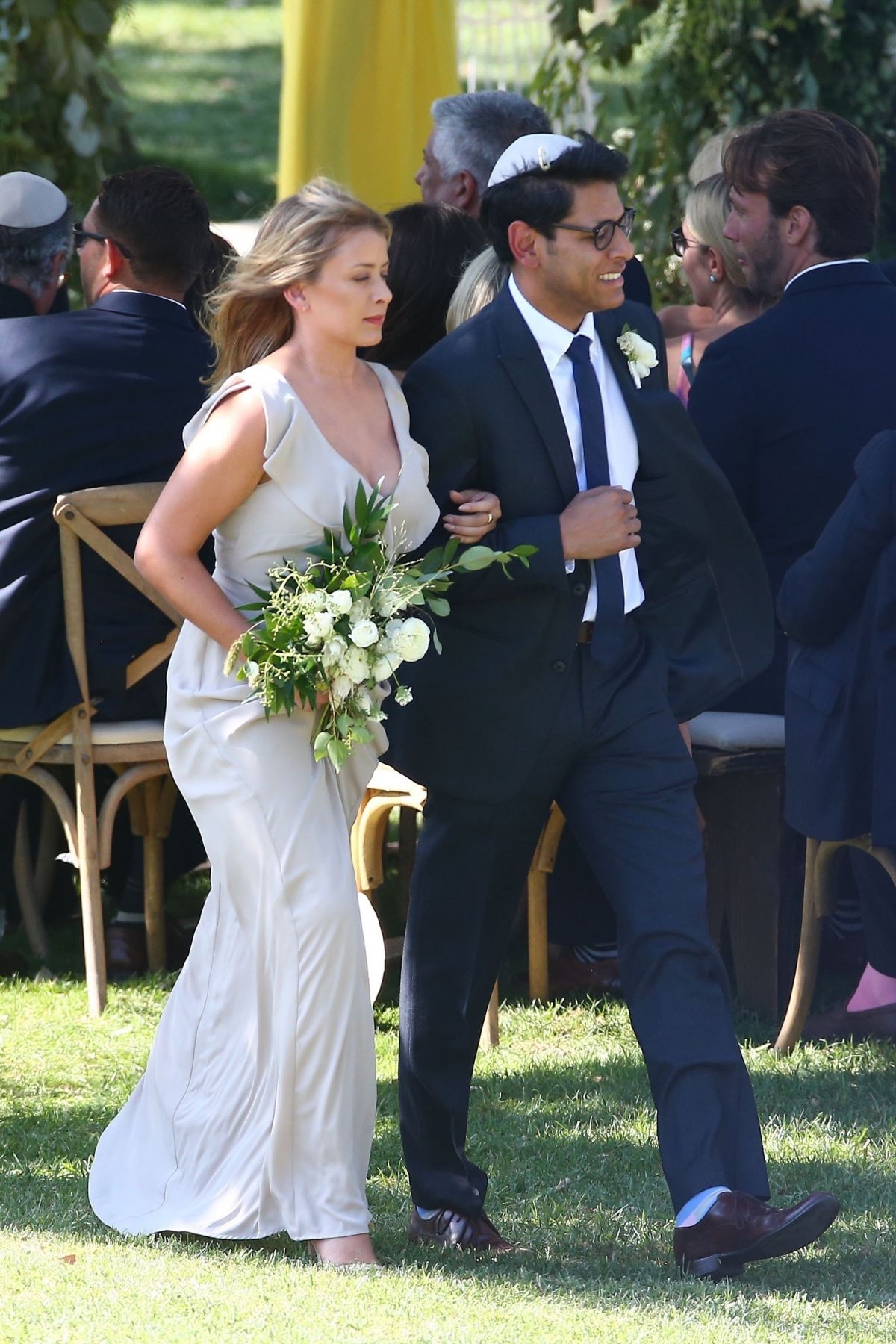 lauren-conrad-and-lo-bosworth-at-a-friends-wedding-in-ojai-08-19-2017_12.jpg