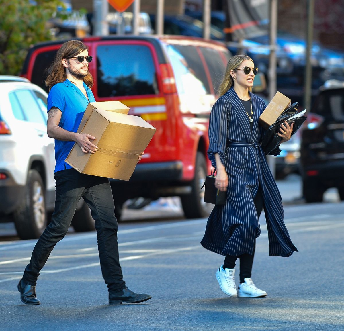 dianna-agron-and-winston-marshall-out-shopping-in-new-york-10-03-2017-2.jpg