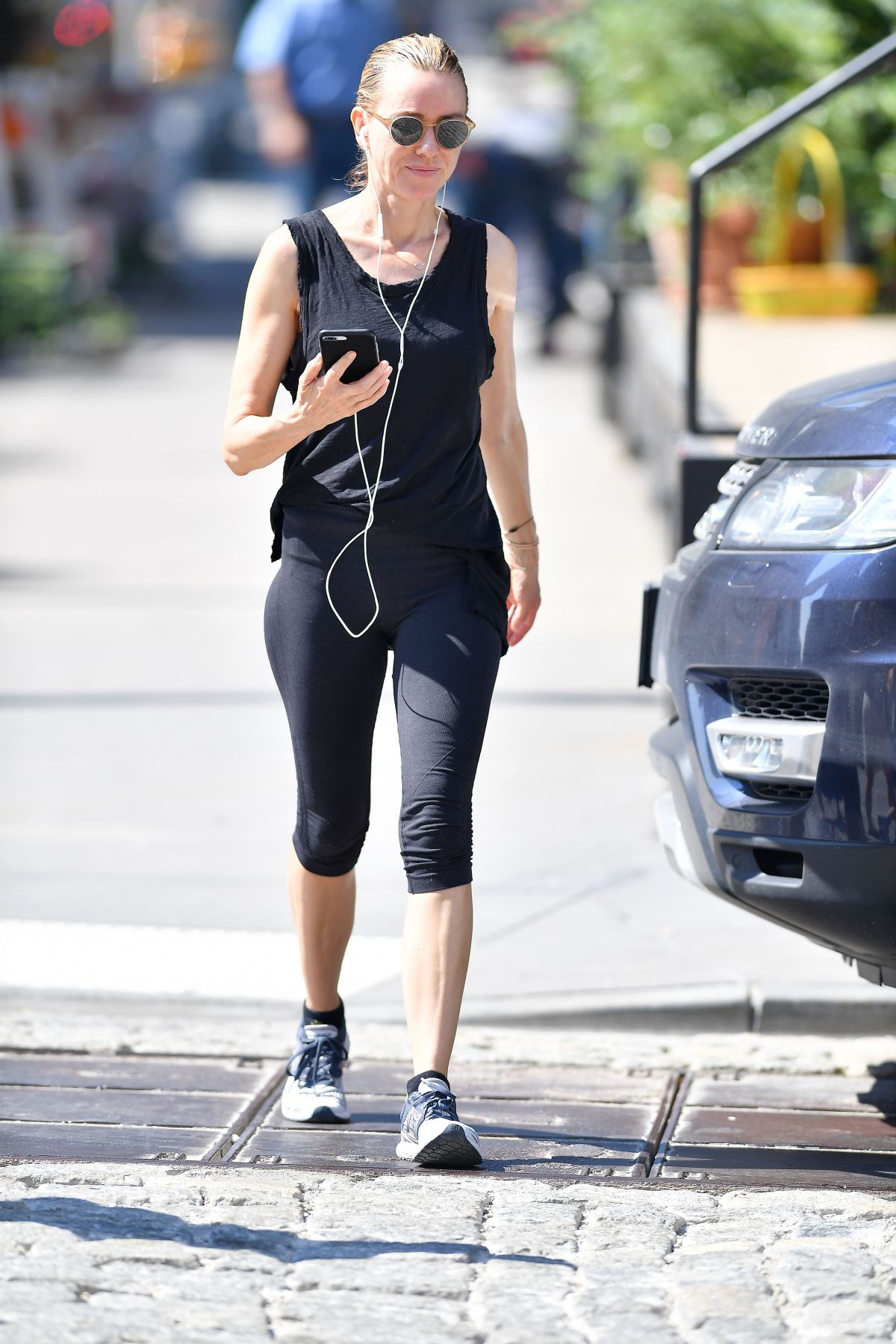 naomi-watts-in-leggings-out-in-new-york-07-02-2018-1.jpg