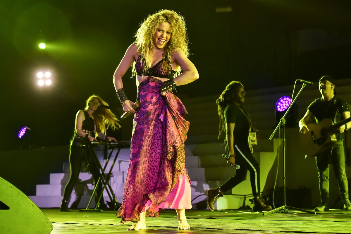 shakira-performs-at-2018-central-american-and-caribbean-games-opening-in-barranquilla-07-19-2018-3.jpg