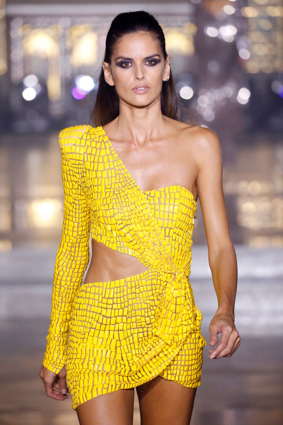 izabel-goulart-at-julien-macdonald-show-at-london-fashion-week-09-15-2018-6.jpg