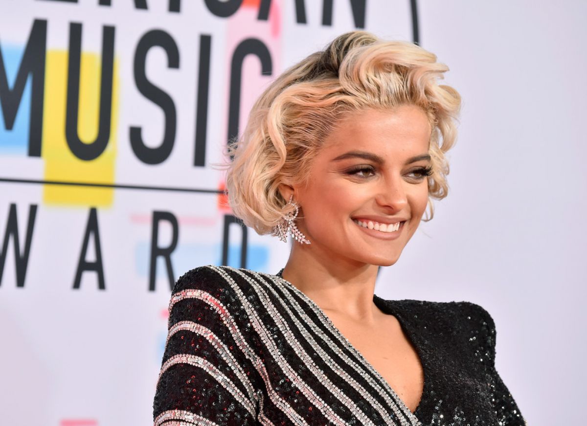 bebe-rexha-at-american-music-awards-in-los-angeles-10-09-2018-1.jpg